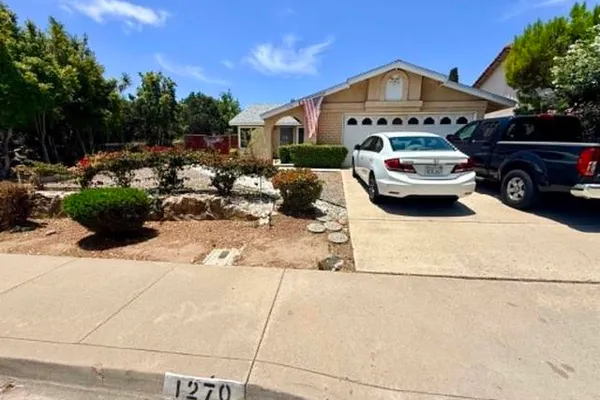 1270 VALENCIA PKWY
