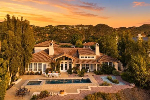 3315 VIA VERDE CT