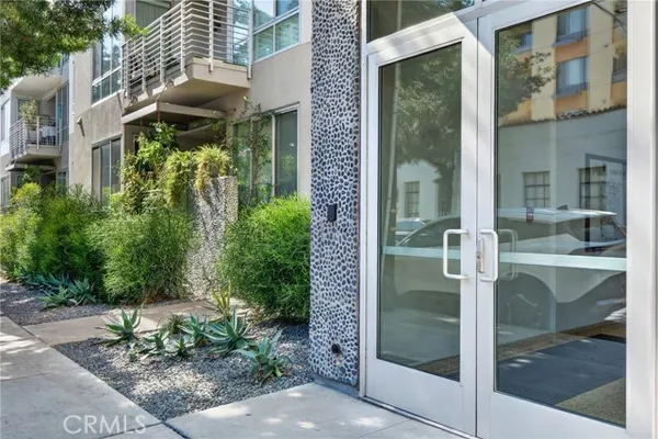 111 S DE LACEY AVE 306