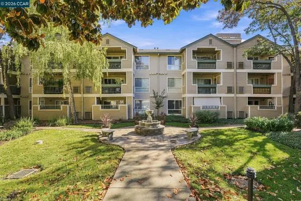 2550 OAK RD 111