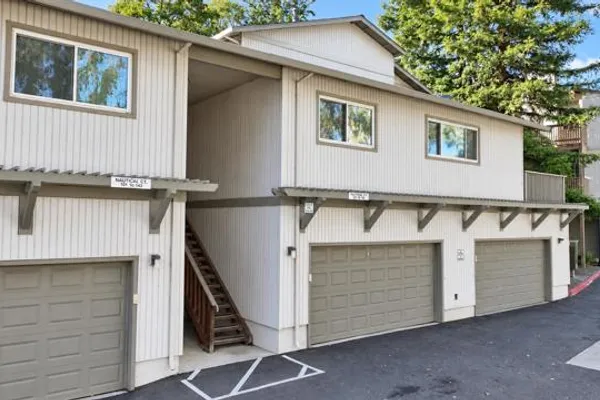 157 NAUTICAL CT