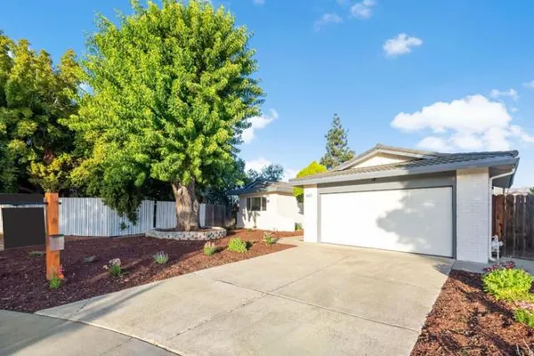 4559 BALMORAL PARK CT