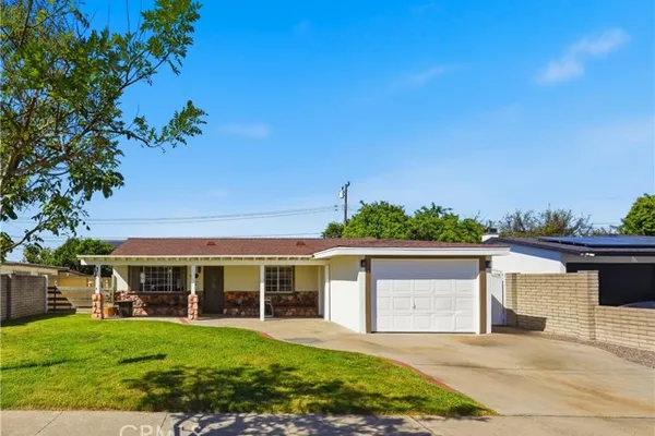 7661 EL MONTE