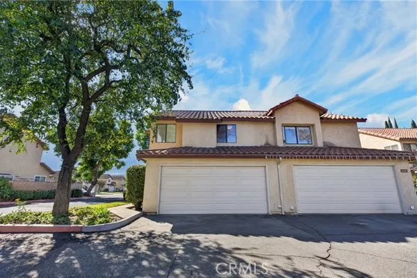 2567 CHANDLER AVE