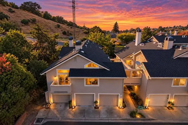 314 BOATSWAIN CT
