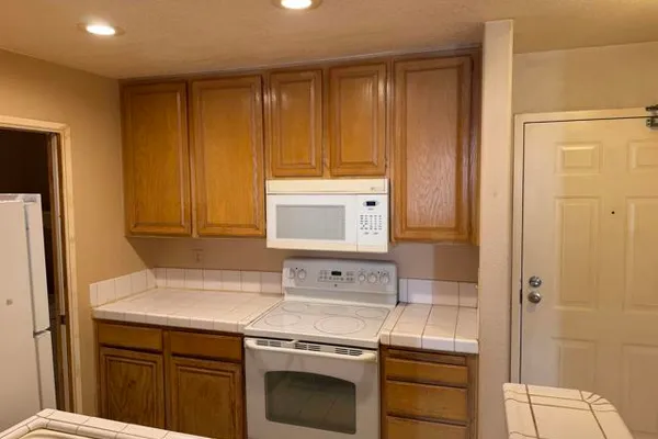 3969 MAHAILA AVE 106