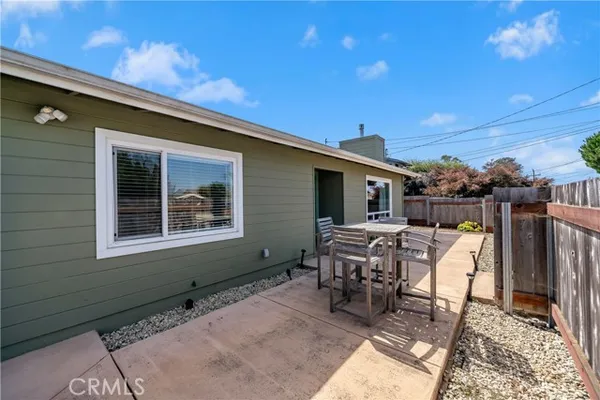 557 MITCHELL DR