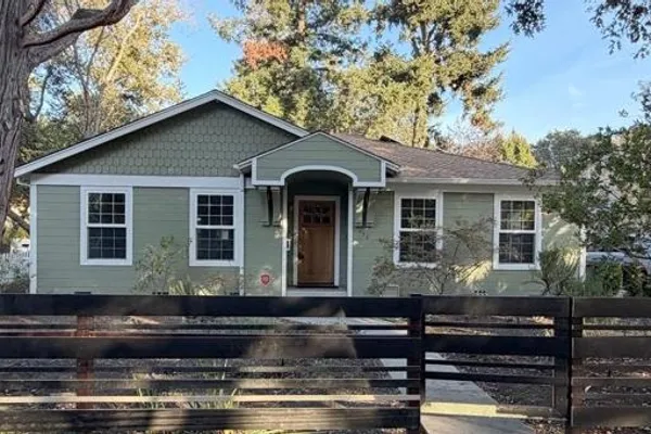 458 CENTRAL AVE