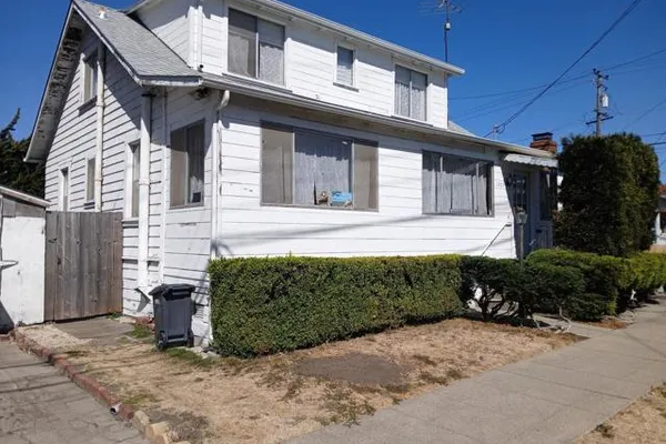 1151 WASHINGTON AVE