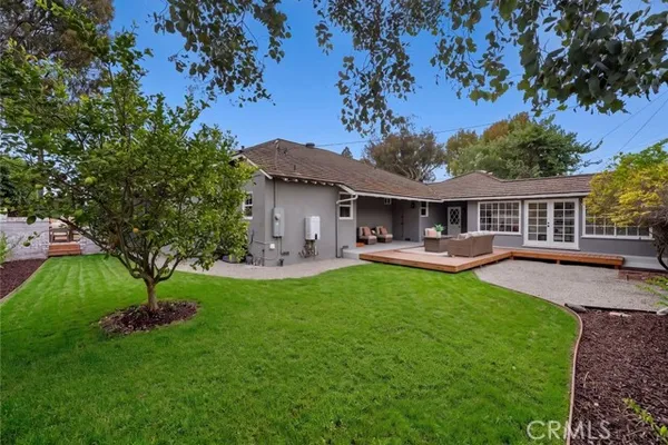 1611 EL PRADO AVE