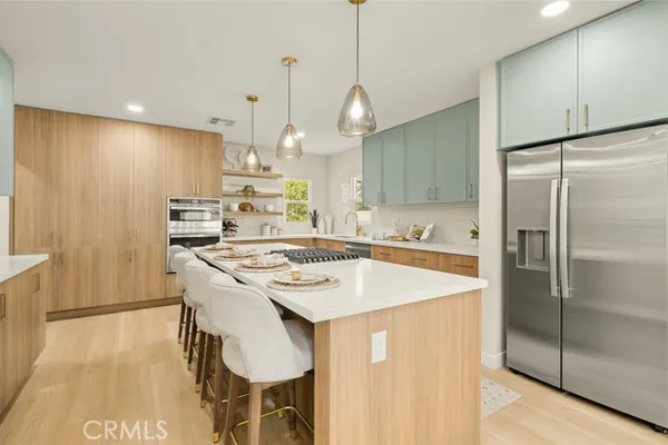 1611 EL PRADO AVE
