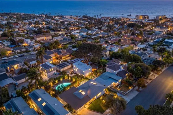 4637 DEL MAR AVE