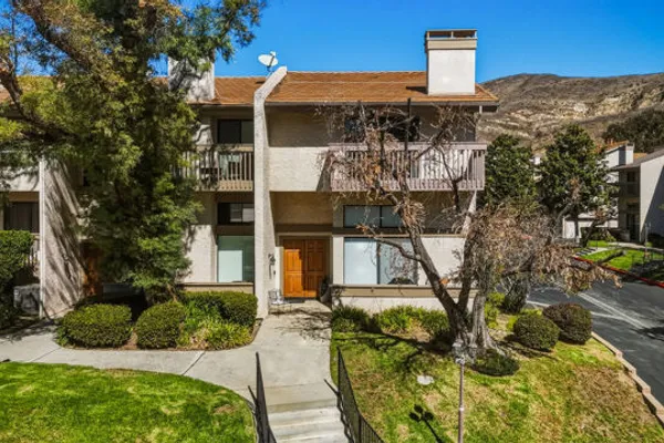26017 ALIZIA CANYON DR A