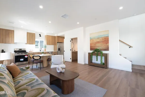 1/2 GATEWOOD ST