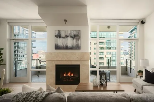 550 FRONT ST 1403