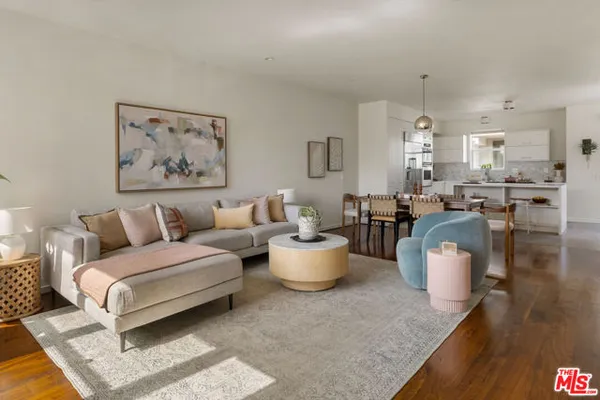 3931 EAGLE ROCK BLVD 36
