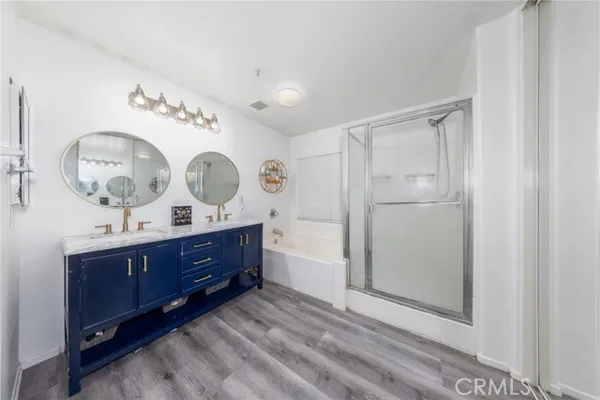 5736 TAMARISK WAY