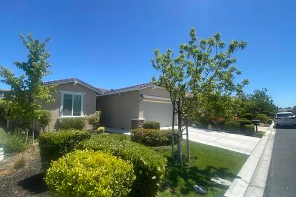 140 ALPINE DR