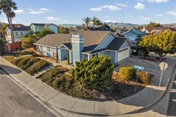 1240 CAPITOLA ST