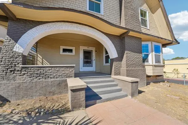 400 H ST