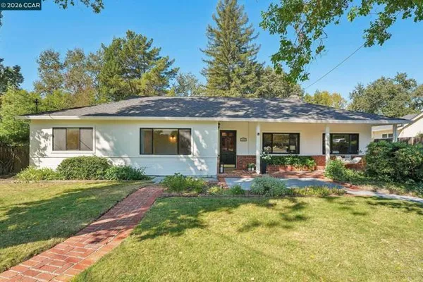 141 MAIDEN LN