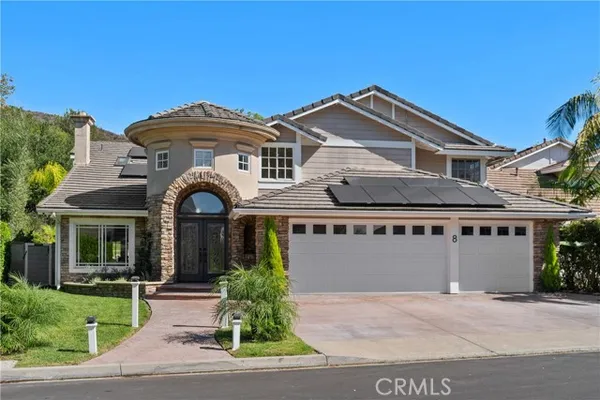 8 EASTRIDGE