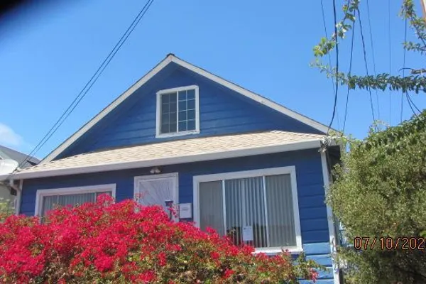 1164 OCEAN AVE