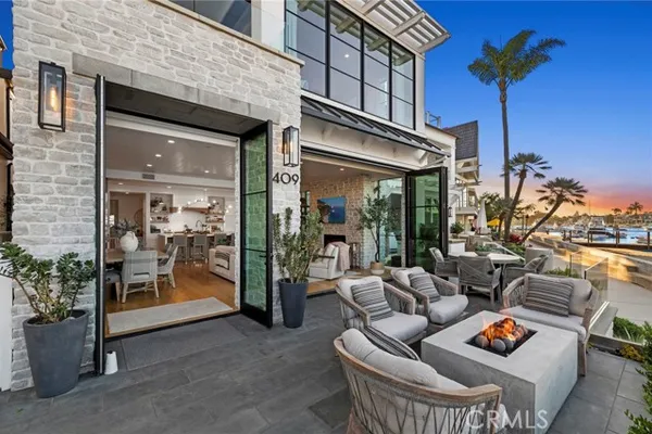 409 N BAYFRONT