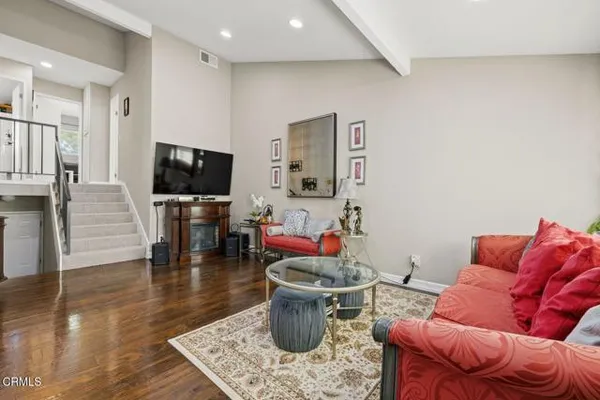 1423 RAMONA DR