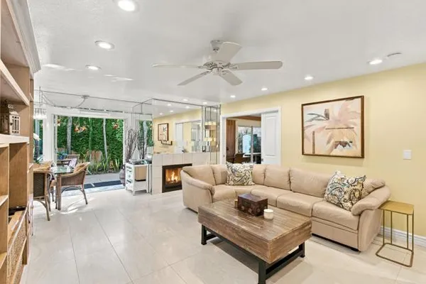 1562 CAMINO DEL MAR 443