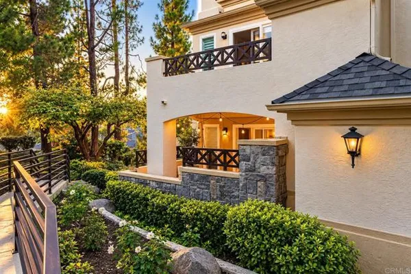 2005 LAKERIDGE CIR 103
