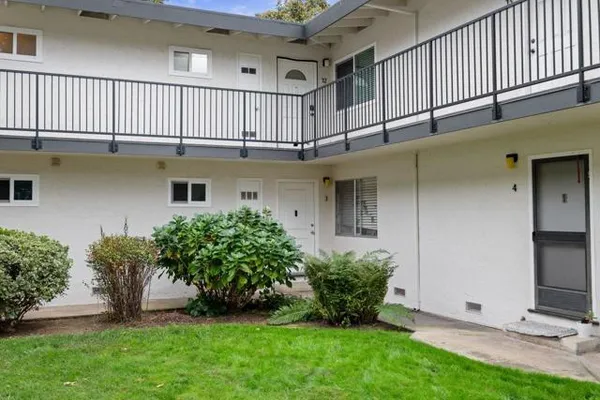 14225 LORA DR 12