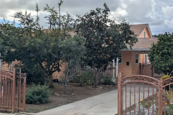 8615 SAN GABRIEL AVE
