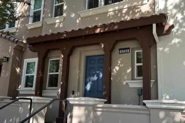 1233 MERRY LOOP
