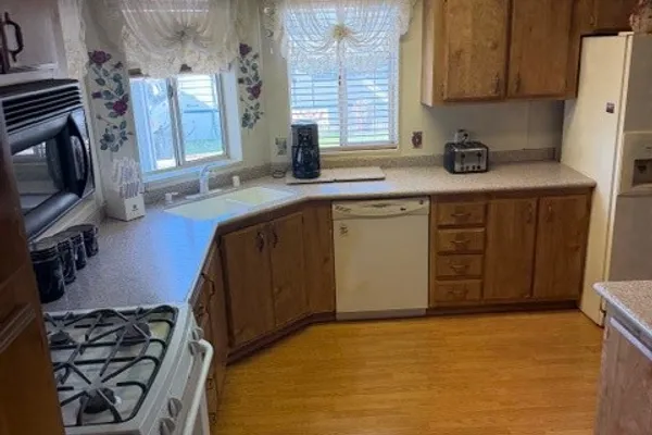 4000 PIERCE ST SPC 27