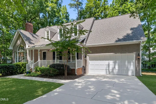 1006 OAKWELL CT
