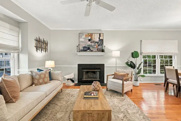 128 RIVERWALK CIR