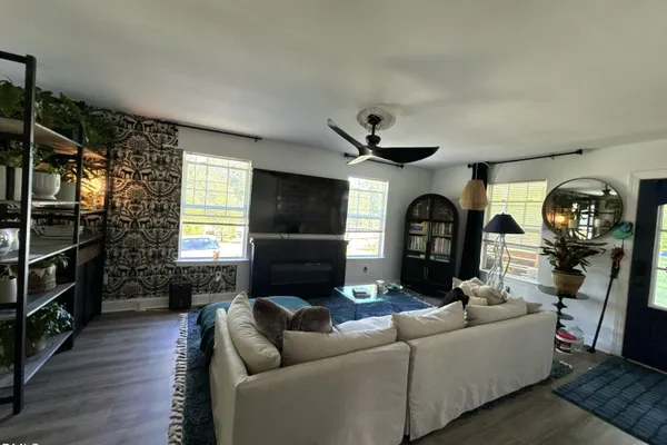 55 SEMINOLE PT LN