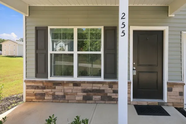 255 FOREST MEADOW LN