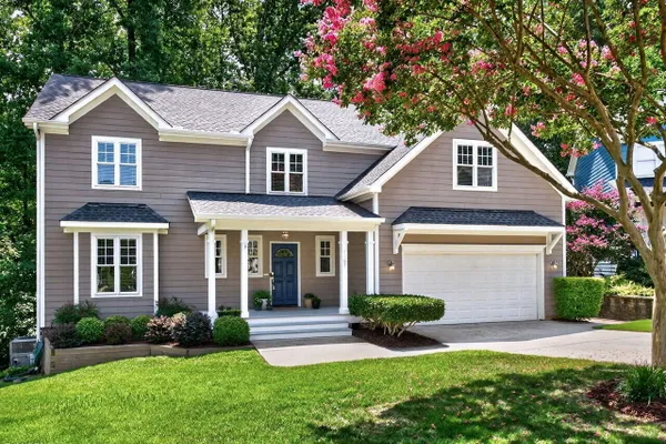 1107 ELBURY DR