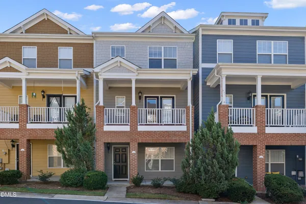 329 KINELLAN LN