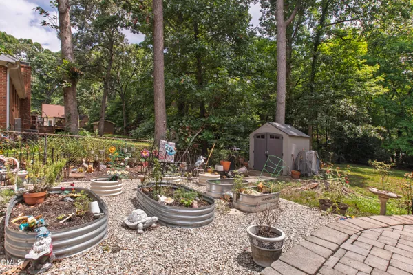 1209 WILLOWBROOK DR