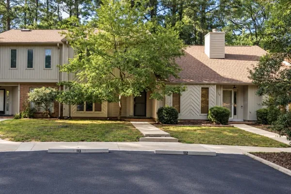 112 MOSSBARK LN