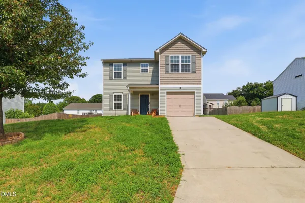707 BENTLEY LN