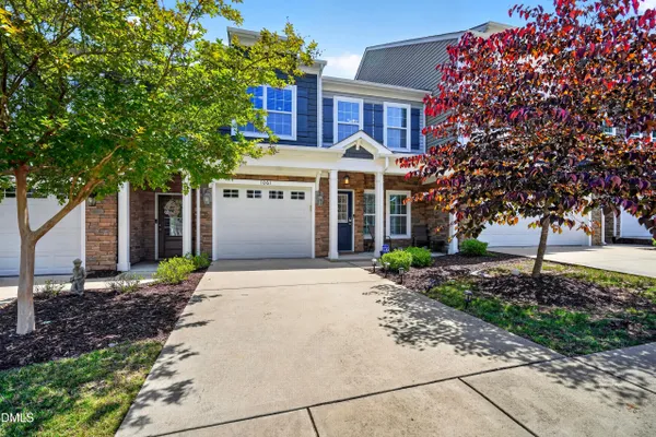 1061 MONMOUTH LOOP