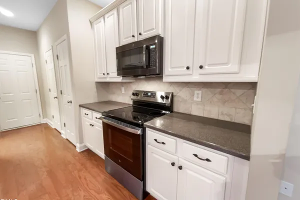 115 DENBY CIR