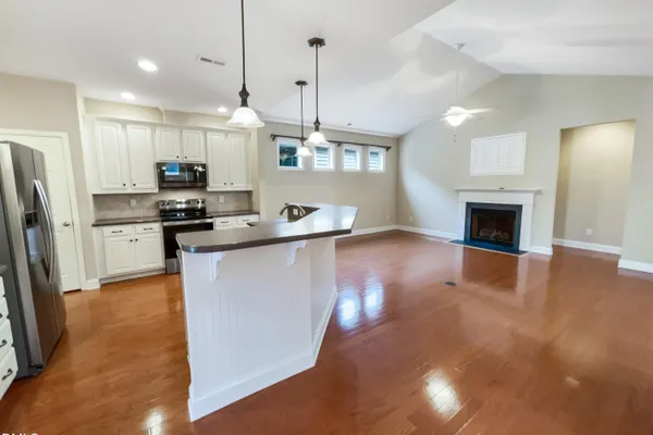 115 DENBY CIR
