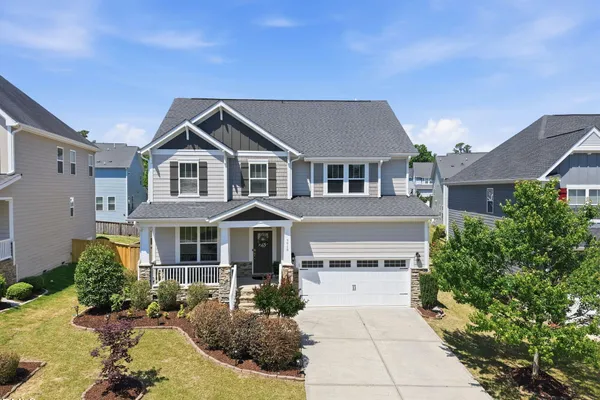 3910 GLORYBOWER WAY