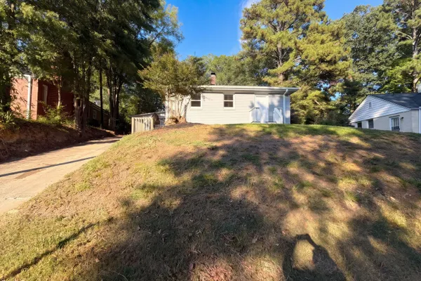 212 RED OAK AVE