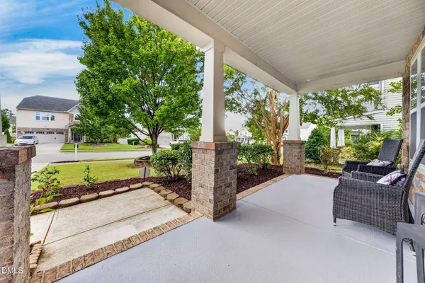 105 JOYCLIFF DR